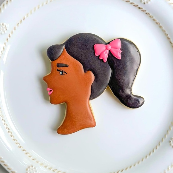 Barbie Doll Head Cookie Cutter - Picture 5 of 6